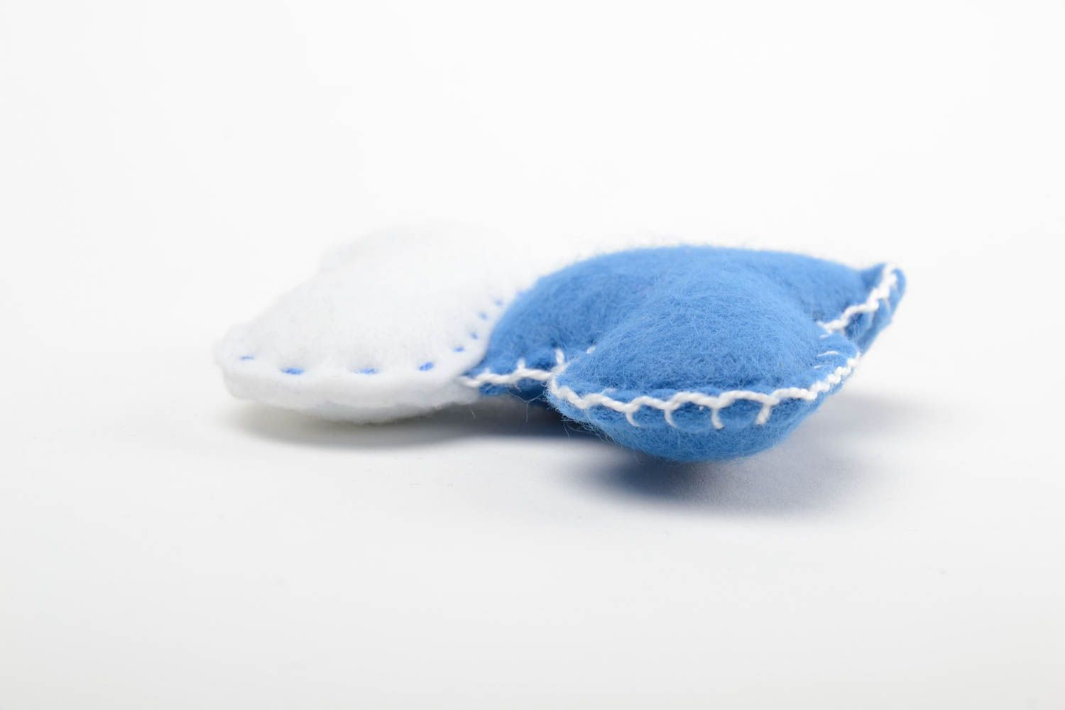 Голубой сапожок игрушка из фетра маленькая ручной работы для детей и декора фото 3