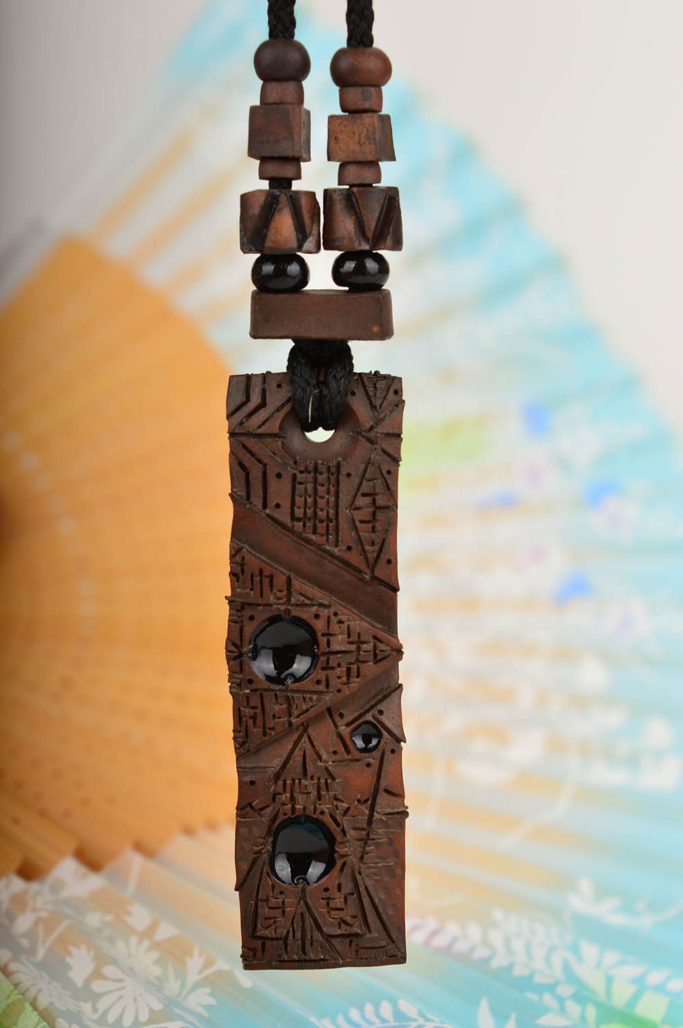 Керамическое украшение кулон ручной работы стильная подвеска на шею расписная фото 1