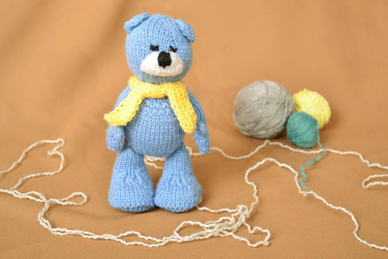 Giocattolo a maglia fatto a mano pupazzo morbido a forma di orsetto da bambini foto 5