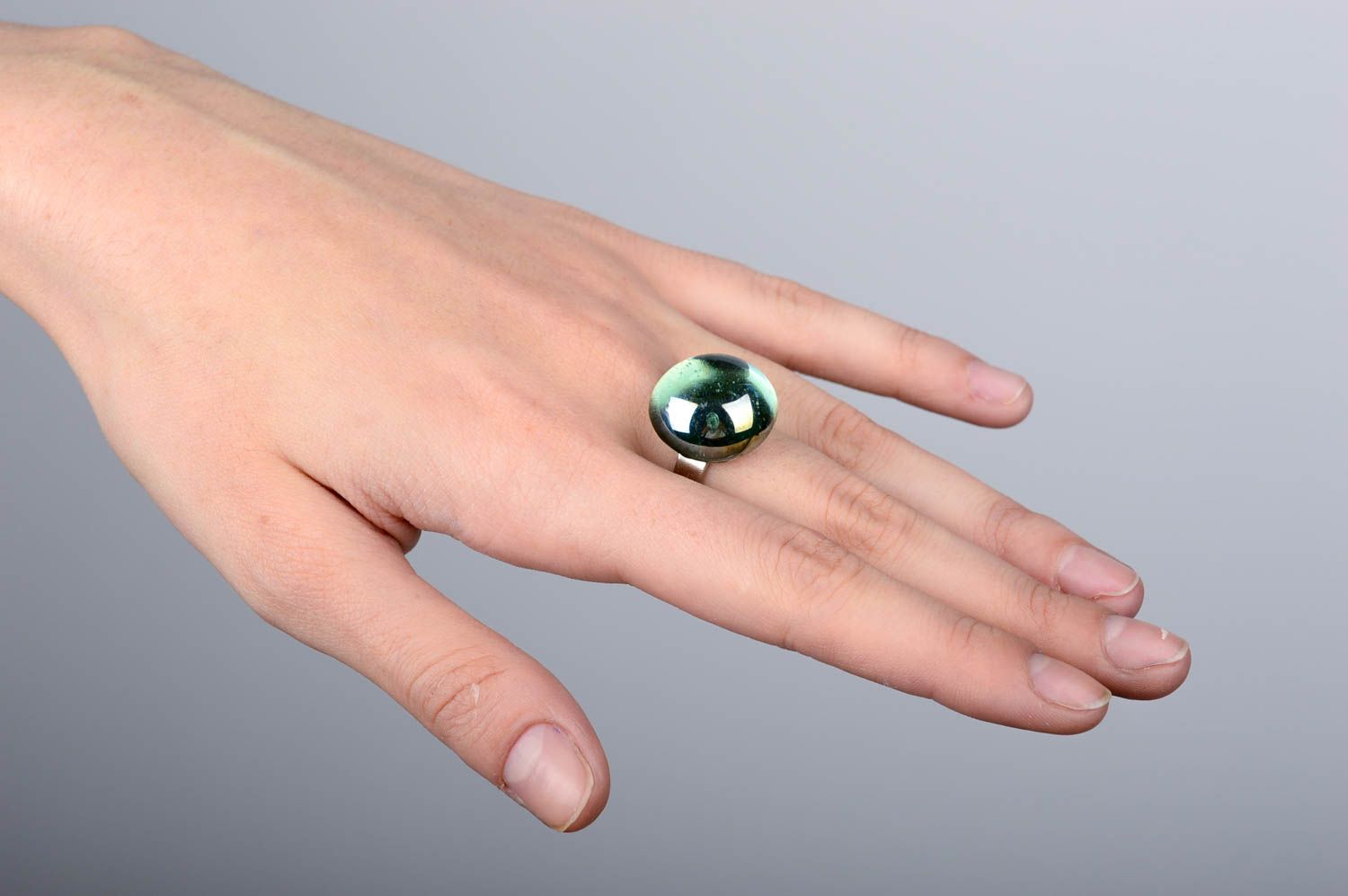 Кольцо ручной работы модное кольцо из стекла необычная бижутерия из стекла фото 2