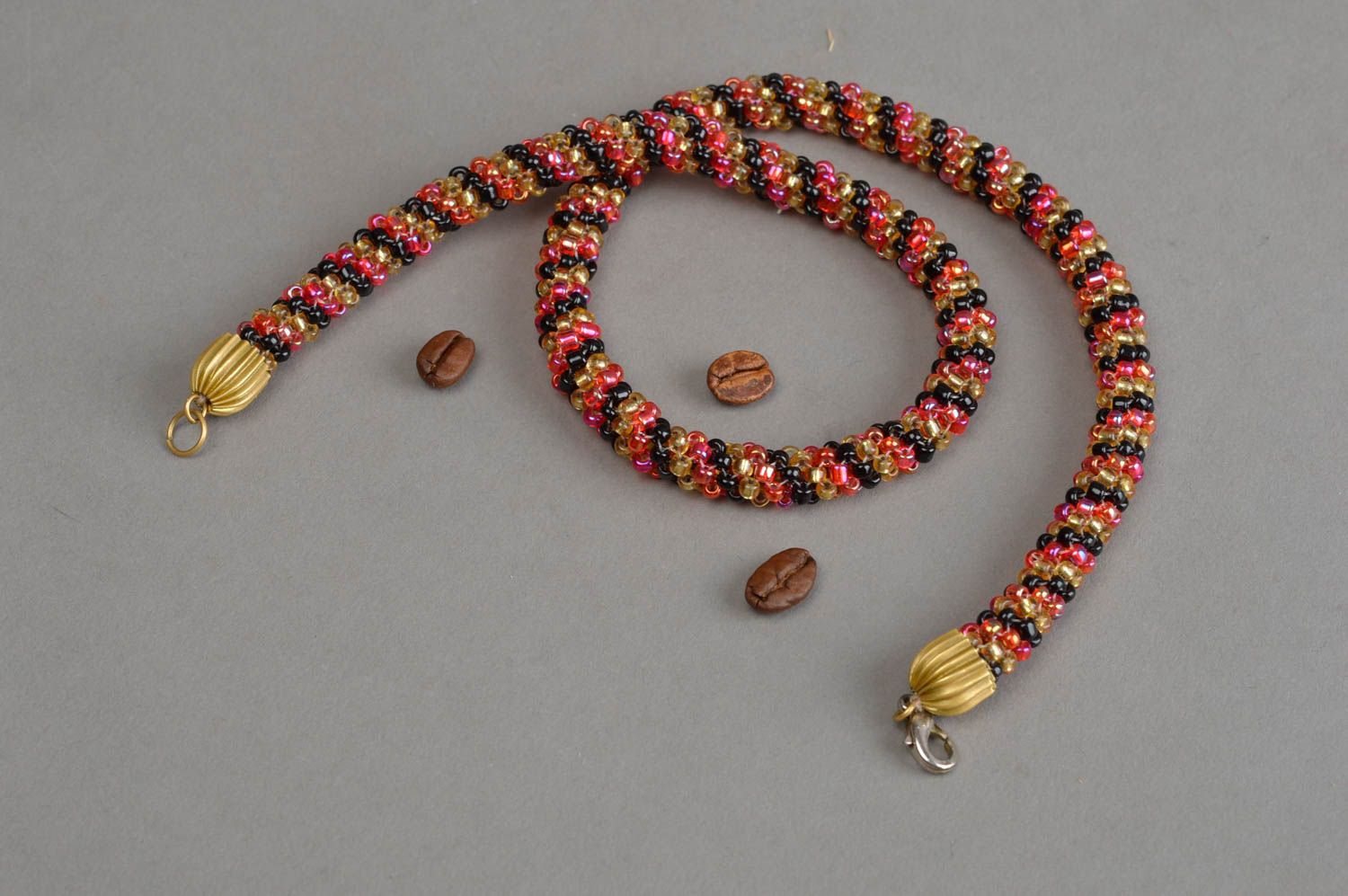 Collier spirale Bijou fait main Cadeau femme tissé en perles de rocaille design photo 1