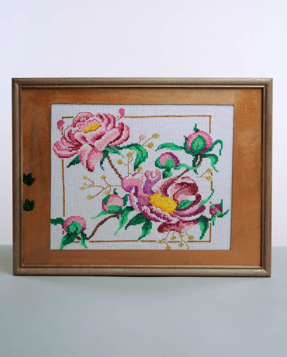 Embroidered picture Peonies photo 1