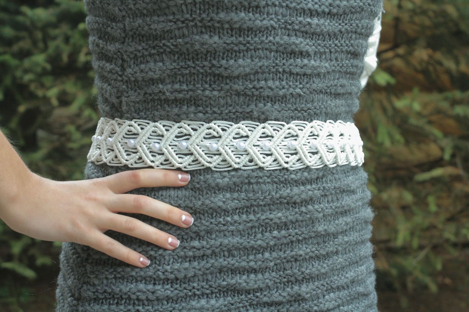 White macrame belt with beads photo 1