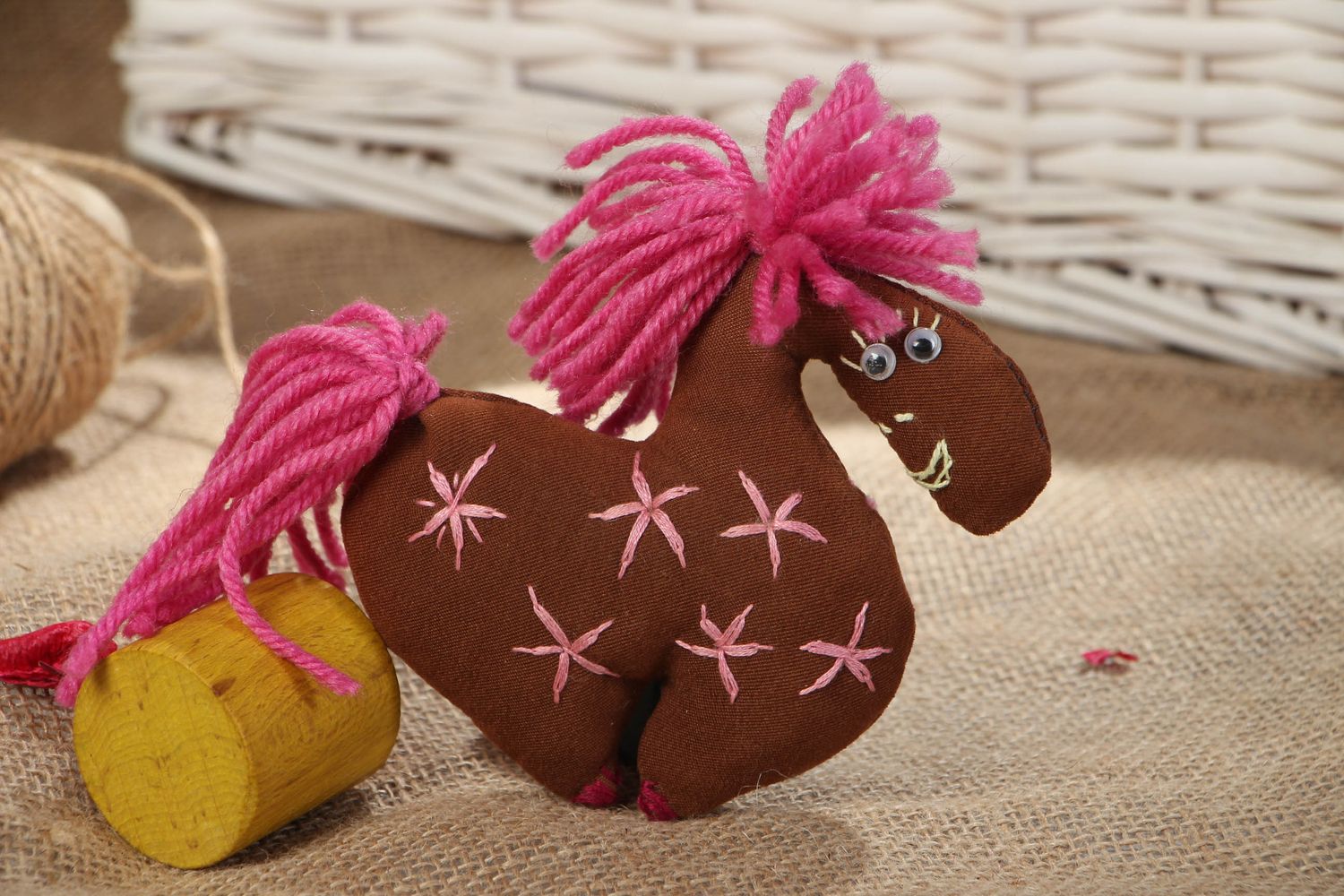 Cavallo carino fatto a mano pupazzo di peluche giocattolo simpatico da bambini foto 5