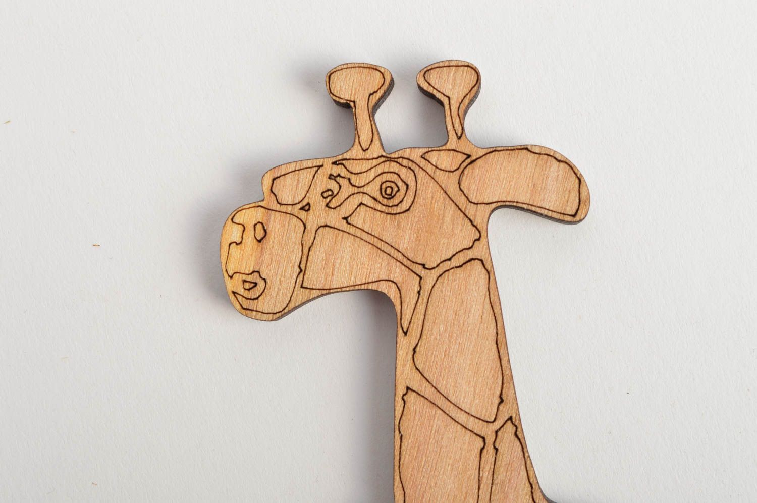 Sujet à décorer en bois brut fait main figurine de girafe plate pour serviettage photo 4