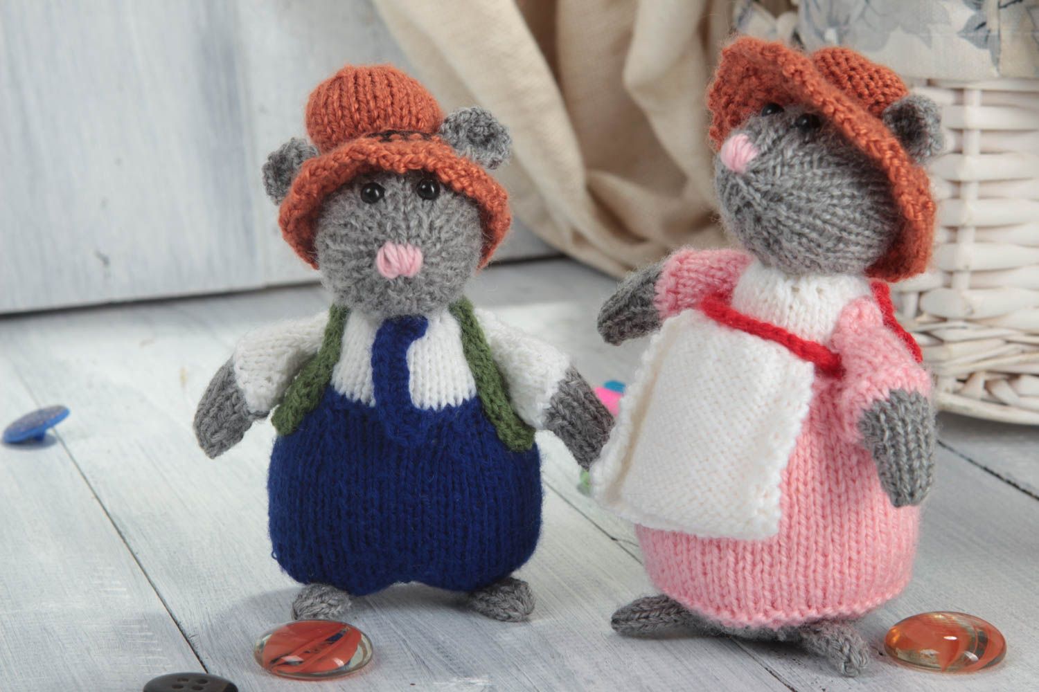 Juguetes artesanales tejidos peluches para niños regalos originales ratoncitos foto 1