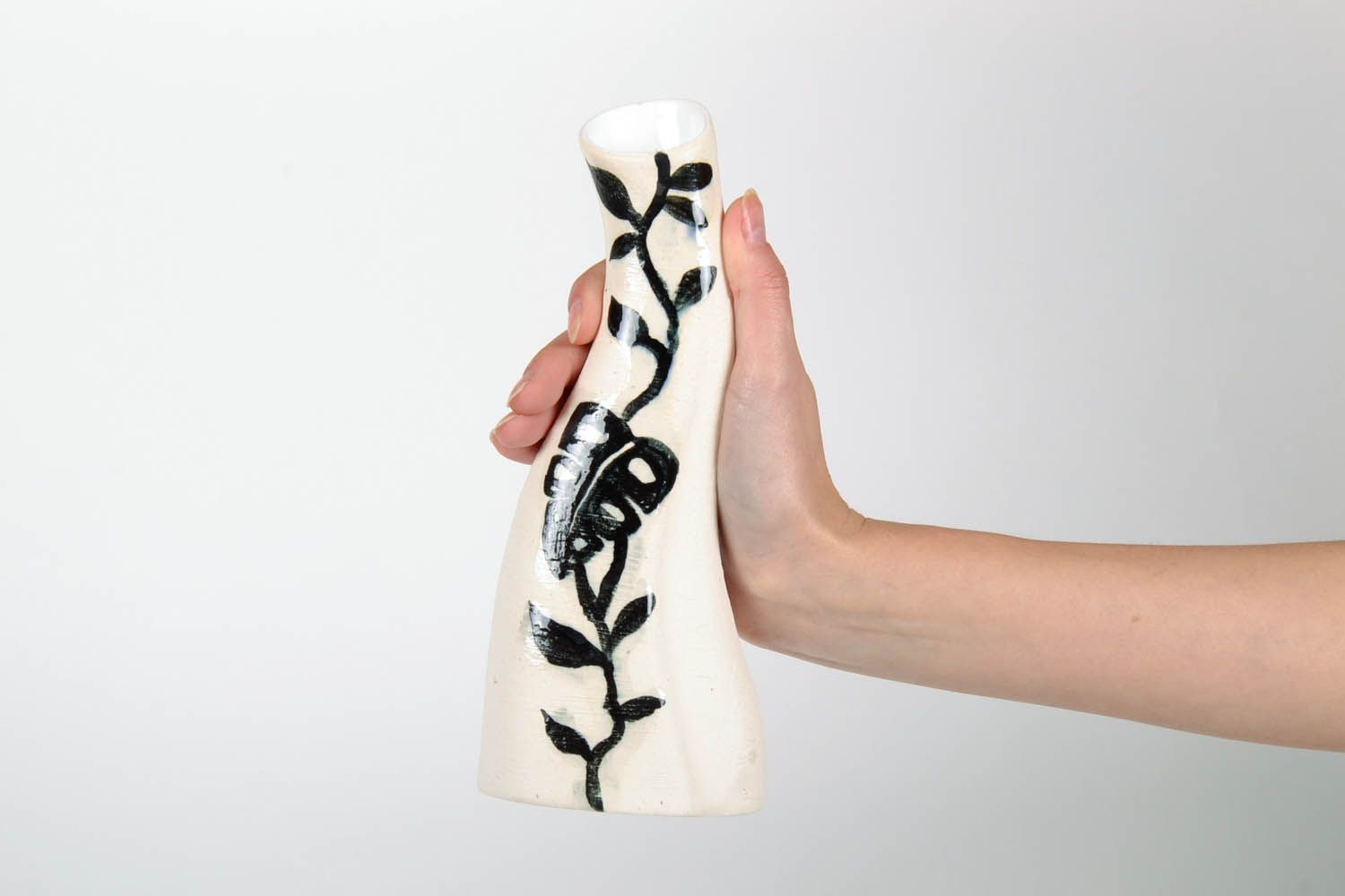 Handmade ceramic white 8 inches vase for décor 0,67 lb photo 2