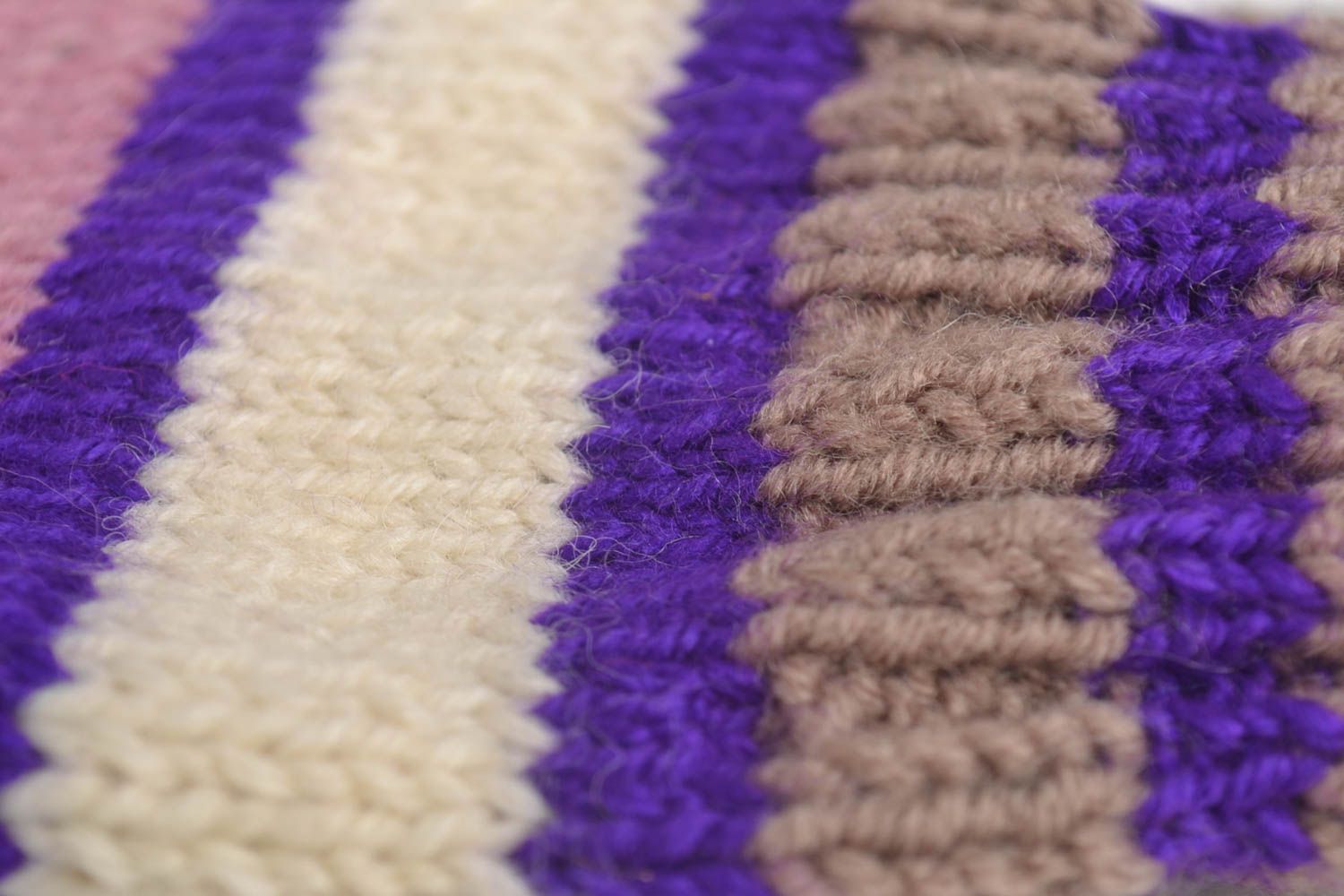 Chaussettes tricot faites main Vêtement femme en mi-laine rayées Cadeau original photo 3