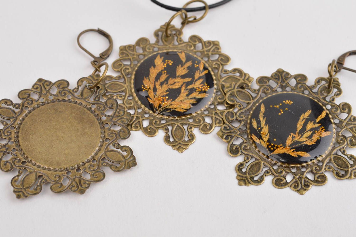 Handmade jewelry neck accessory unusual pendant epoxy resin jewelry gift ideas photo 4