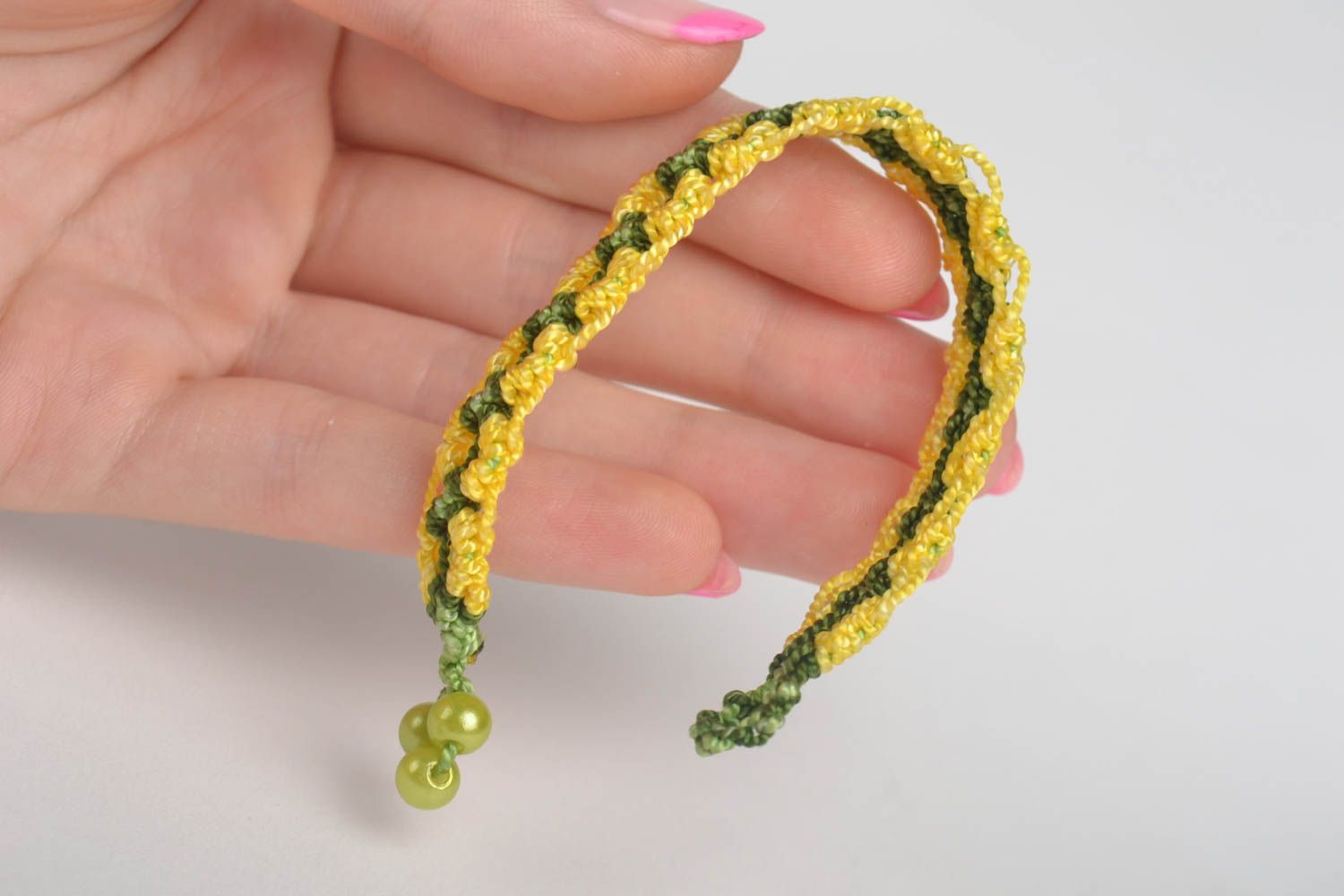Bracelet textile Bijou fait main jaune vert fils macramé Accessoire femme photo 4