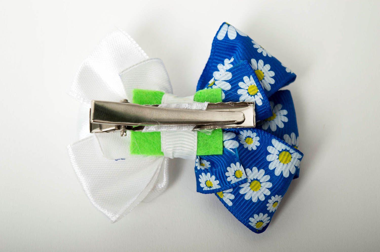 Handmade blumige Haarspange Schleife Accessoire für Mädchen Designer Schmuck  foto 3