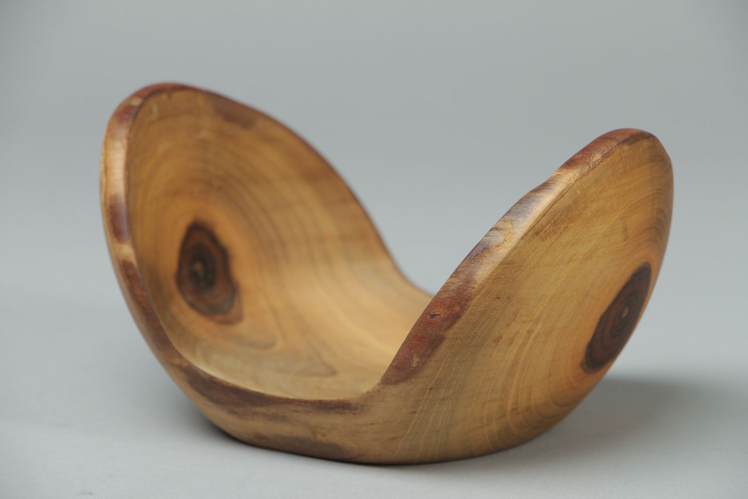 Wooden candy bowl of unusual shape photo 1