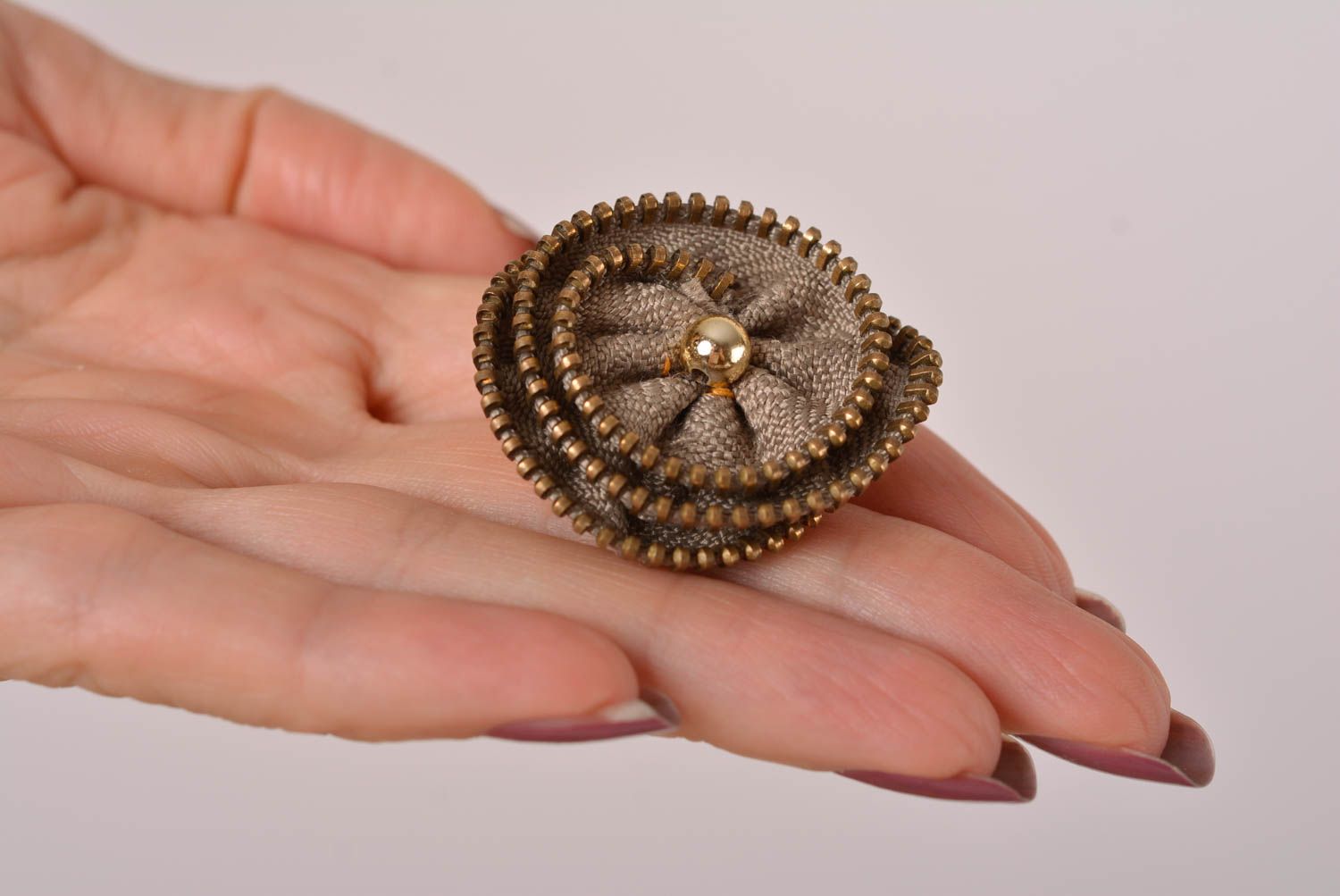 Handmade jewelry brooch pin flower brooch metal jewelry designer accessories photo 3