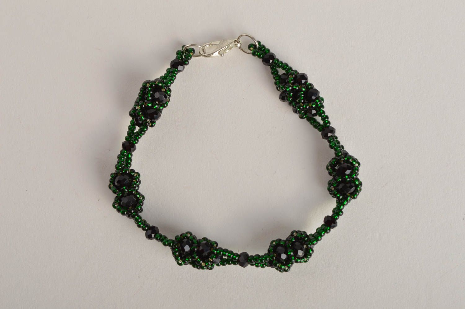 Dark green beaded bracelet costume jewelry for girls photo 4