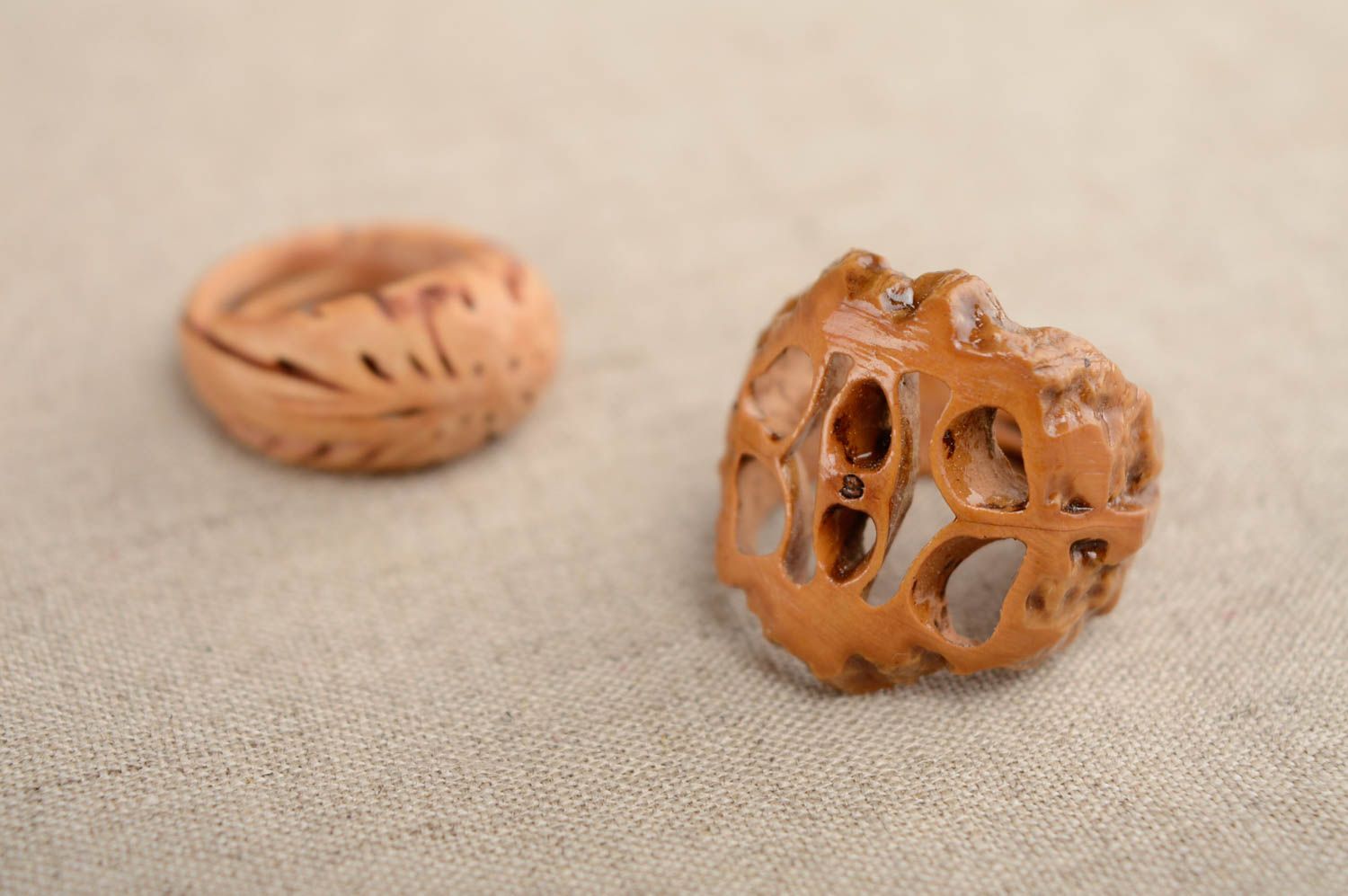 Bague originale faite main en écale de noix mandchoue sculptée 17 mm accessoire photo 5
