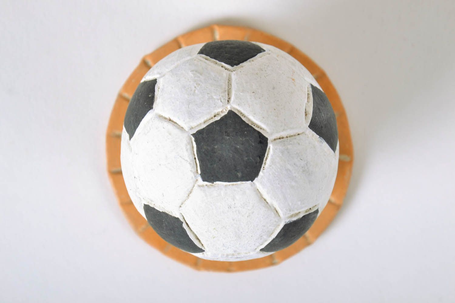 Декоративная фигурка Мяч фото 4