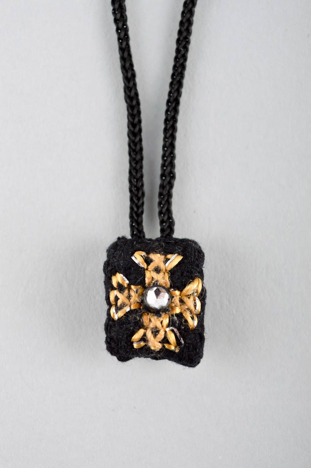 Handmade stylish pendant unusual beautiful jewelry designer accessories photo 2
