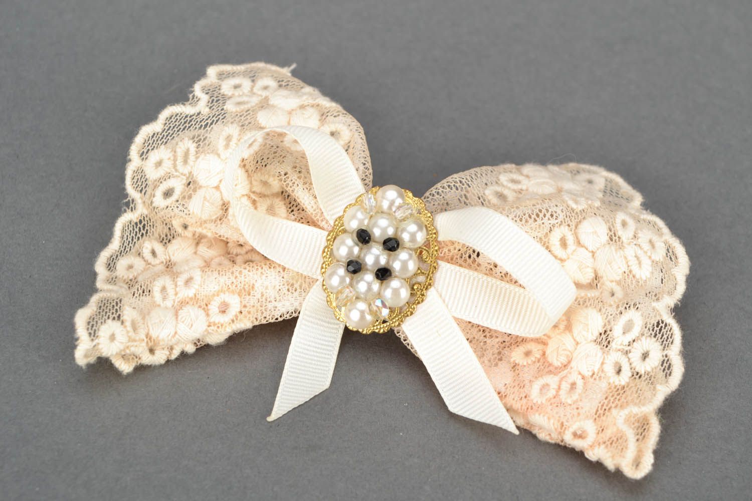 Lace automatic hair clip photo 1