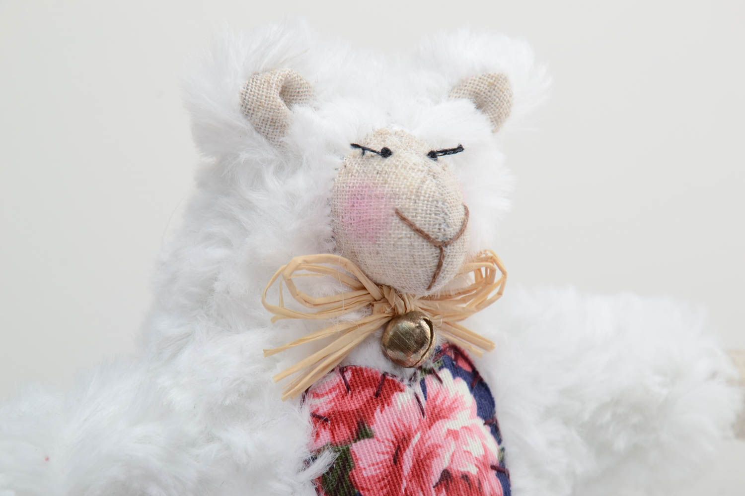 Handmade white faux fur soft toy lamb with applique work floral heart and straw photo 3