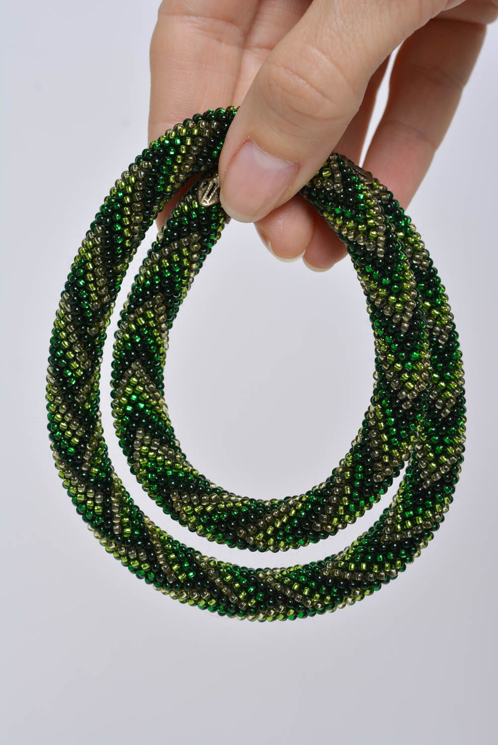 Collier spirale en perles de rocaille fait main tressé vert élégant original photo 3