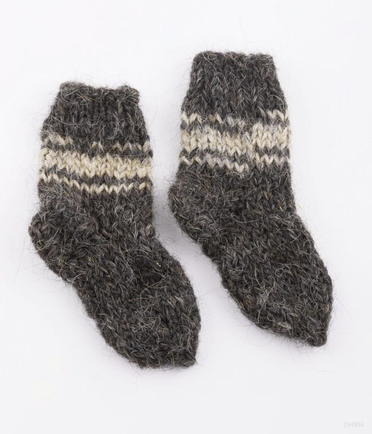 Soft children's woolen socks photo 2