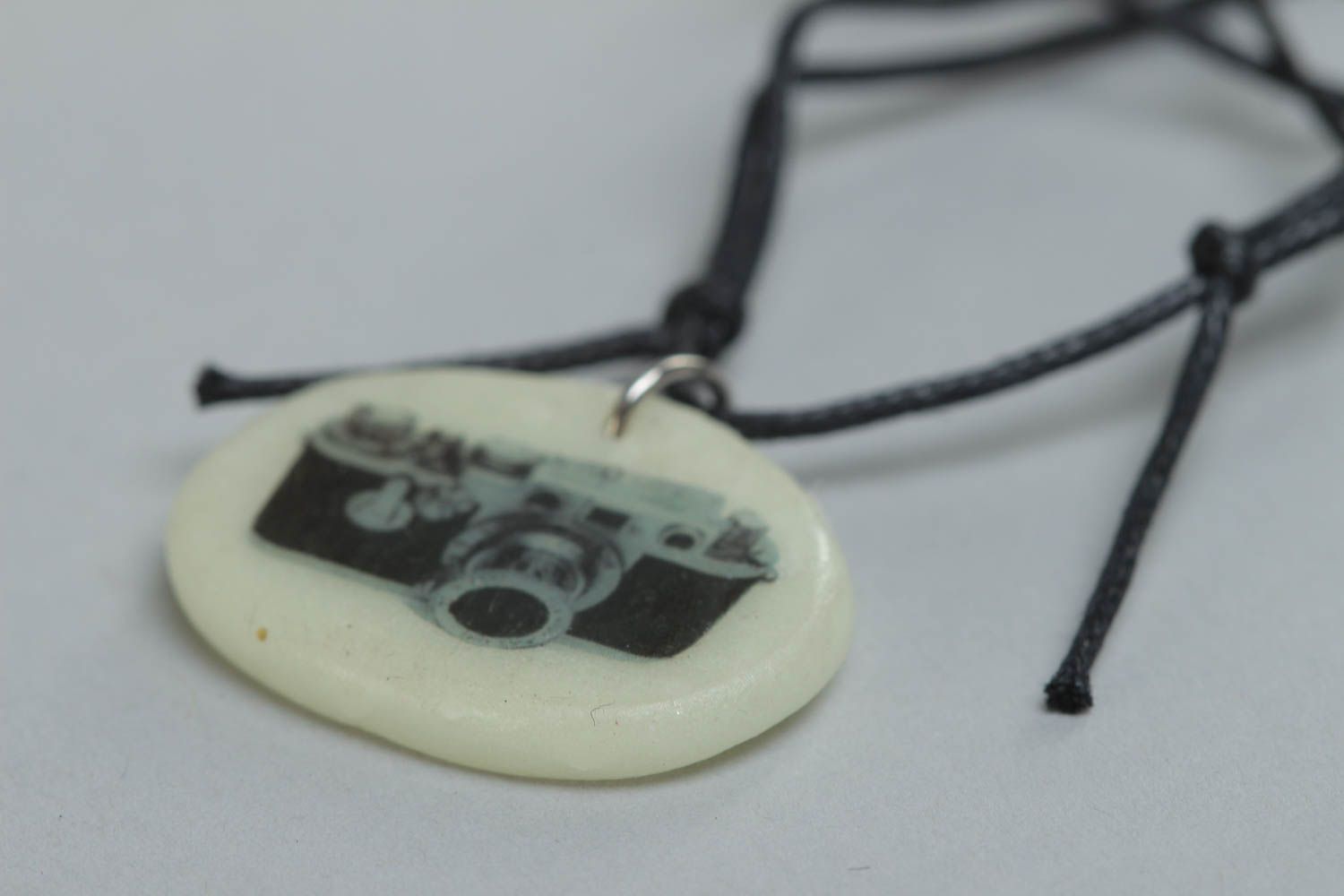 Handmade oval pendant made of polymer clay with the image of photo camera photo 3