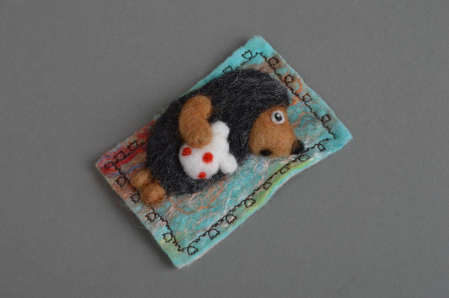 Fridge magnet for children woolen home decor handmade hedgehog toy for decor photo 3