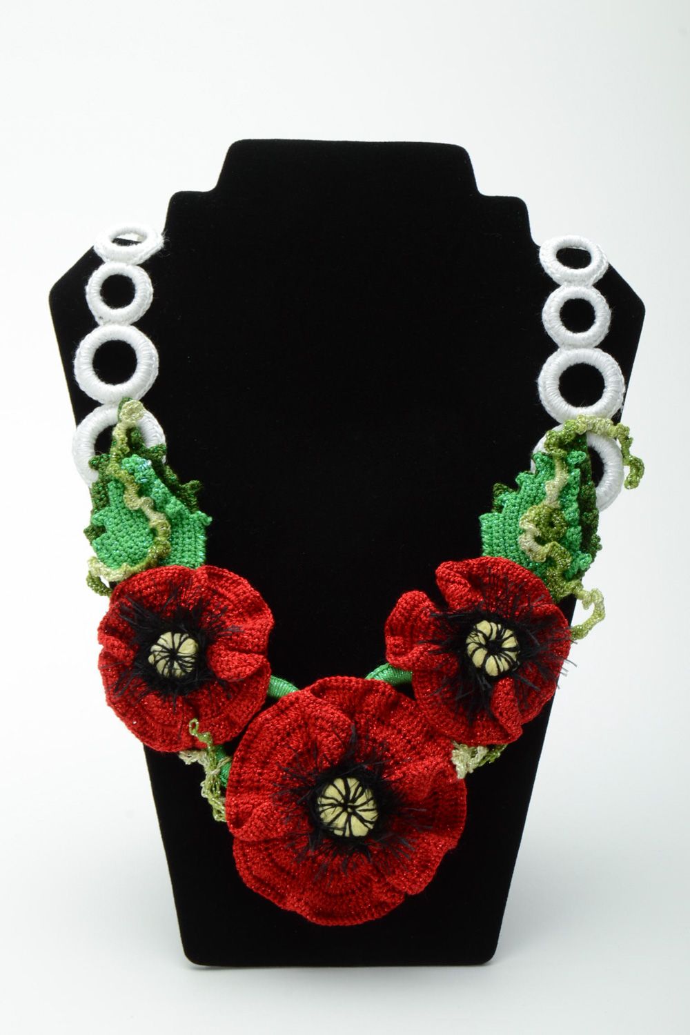 Handmade crochet acrylic and cotton necklace with poppies photo 1