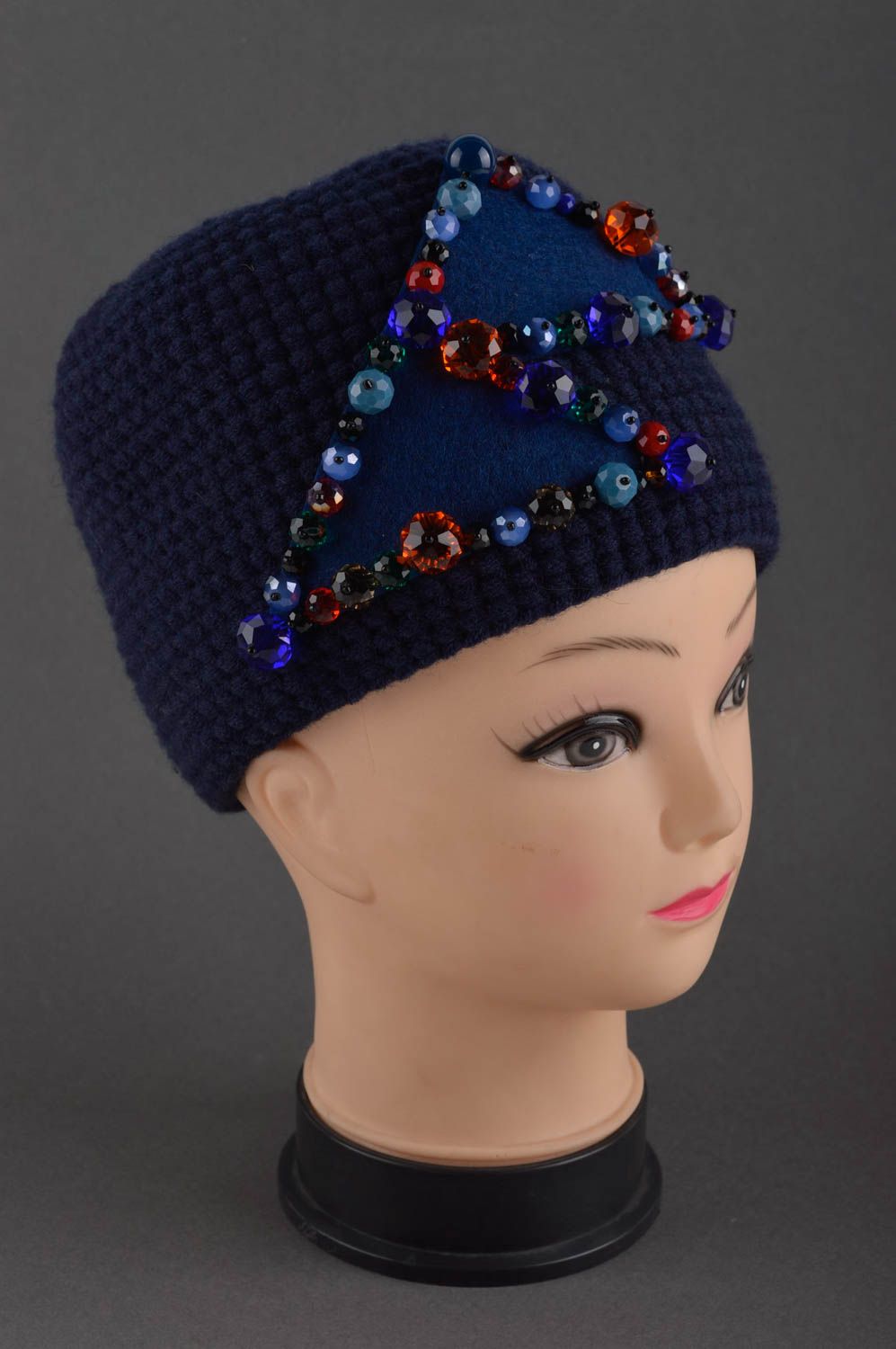 Bonnet tricot fait main Chapeau hiver Bonnet bleu foncé Vêtement pour femme photo 1