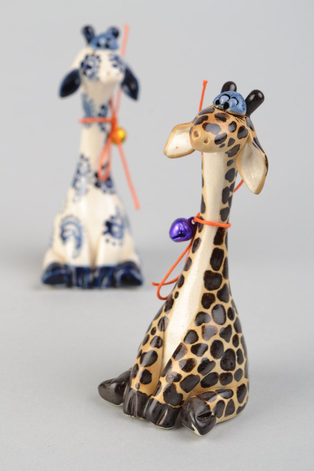 Керамическая статуэтка с росписью жираф пятнистый ручной работы милый смешной фото 1