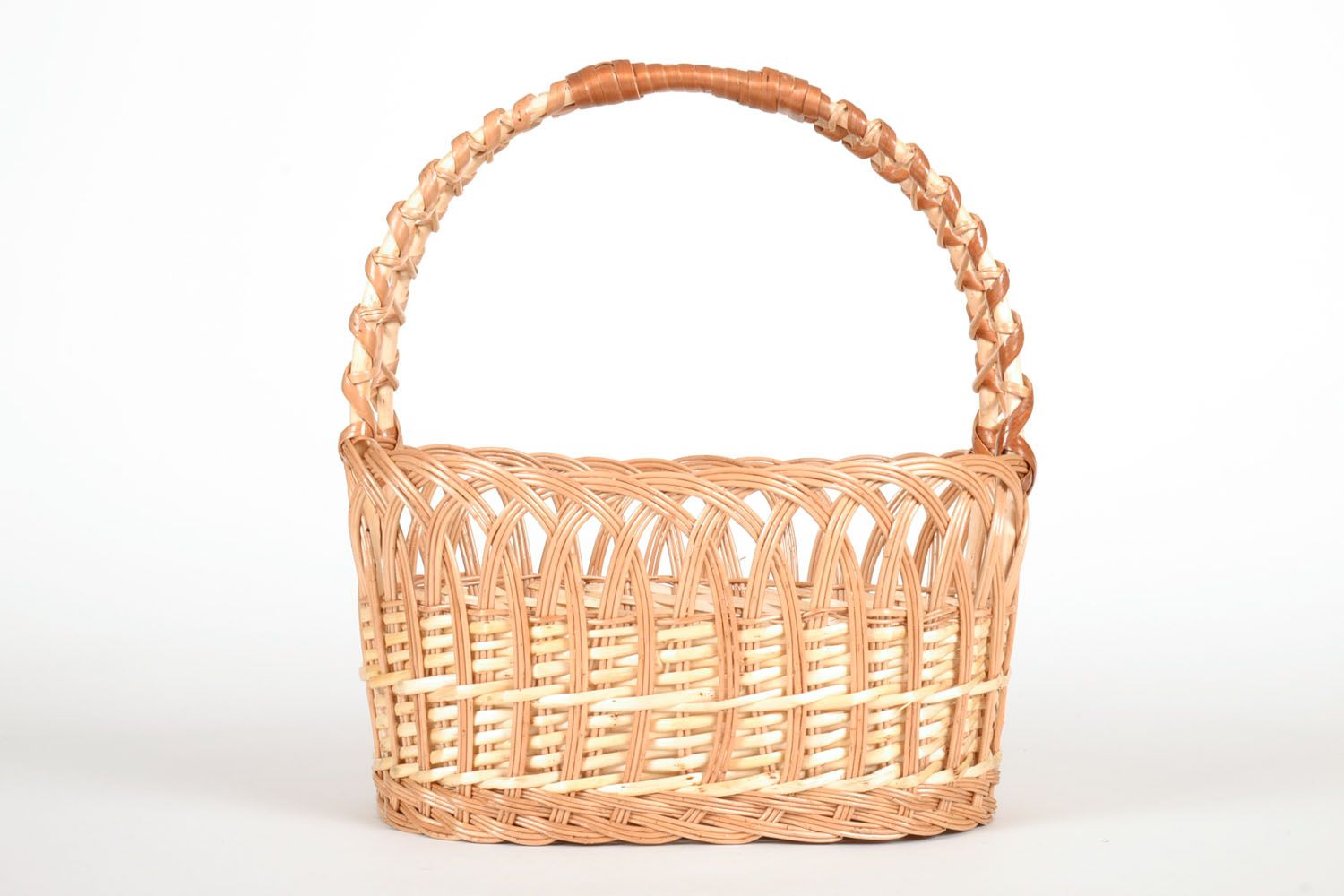 Basket with handle photo 2