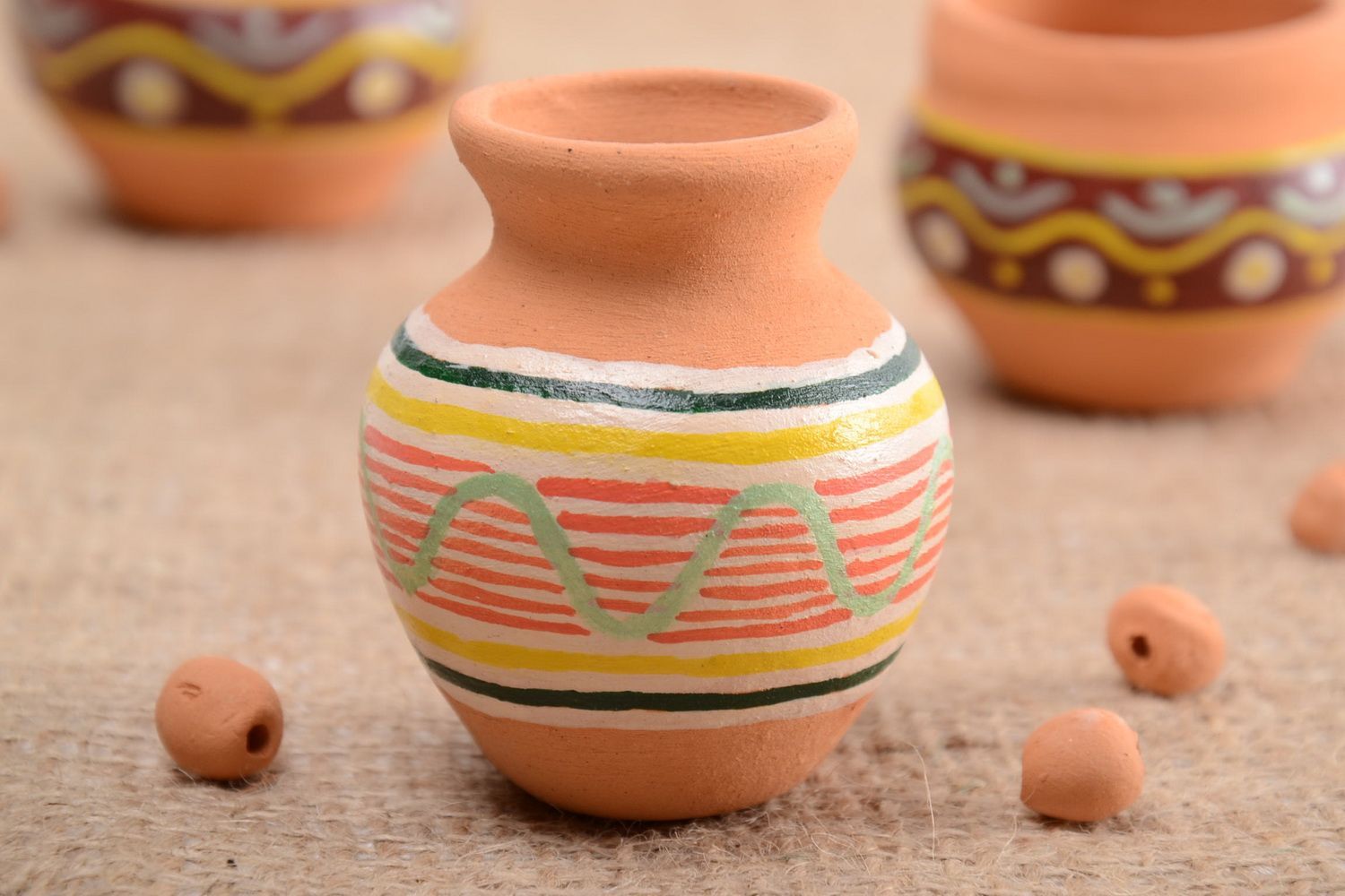 Декоративный глиняный кувшин маленький ручной работы с росписью красивый 80 мл фото 1