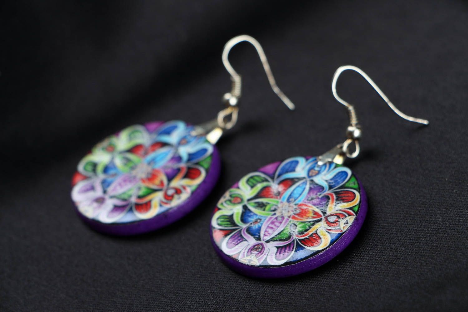 MADEHEART > Earrings made of polymer clay