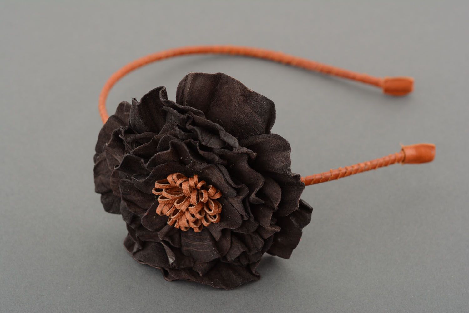 Headband with leather flower photo 2