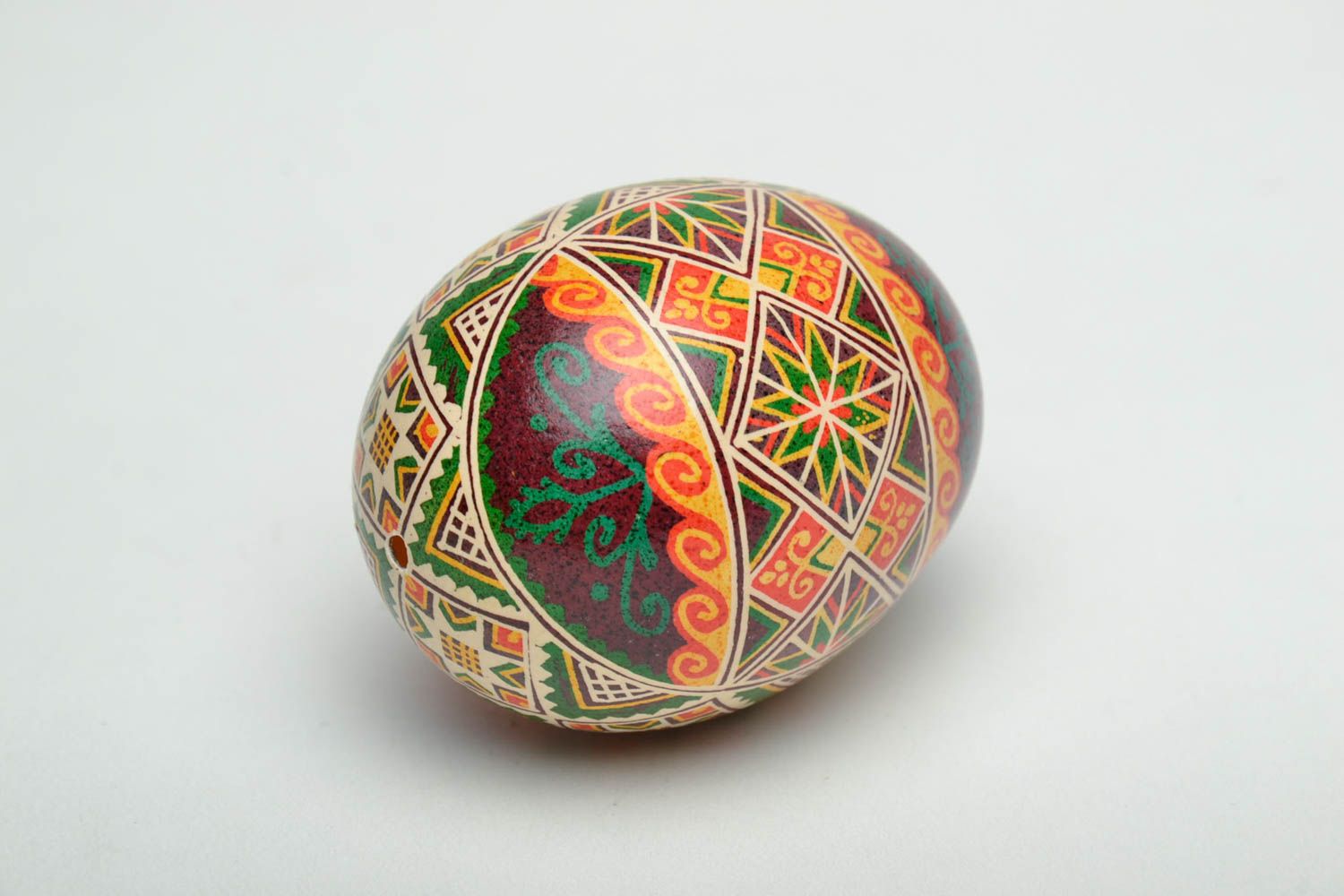 Huevo de Pascua decorado a mano foto 4