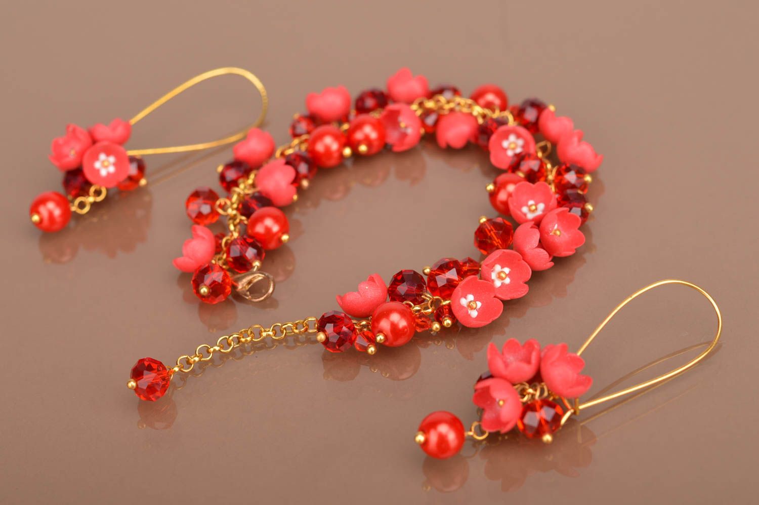 Unusual jewelry set plastic flower earrings plastic flower bracelet gift ideas photo 2