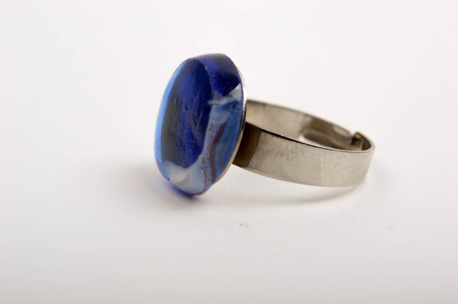 Кольцо ручной работы кольцо из стекла круглый перстень синий бижутерия из стекла фото 1