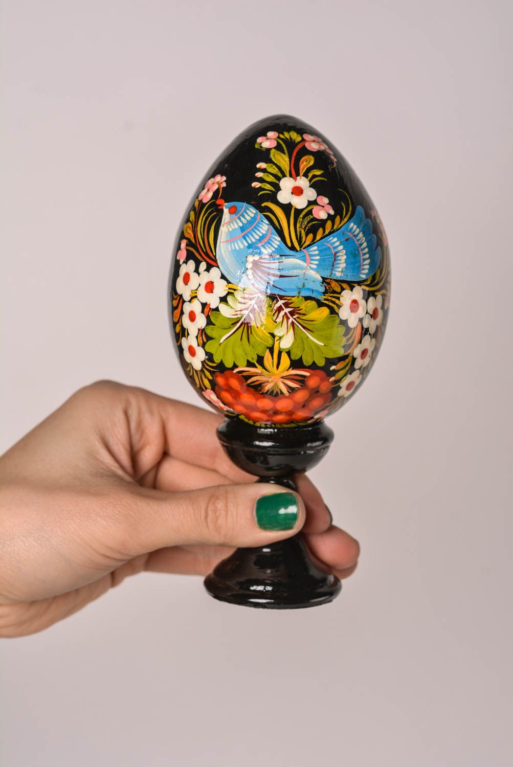 Handmade painted Easter decor stylish wooden egg interior Easter souvenir photo 2