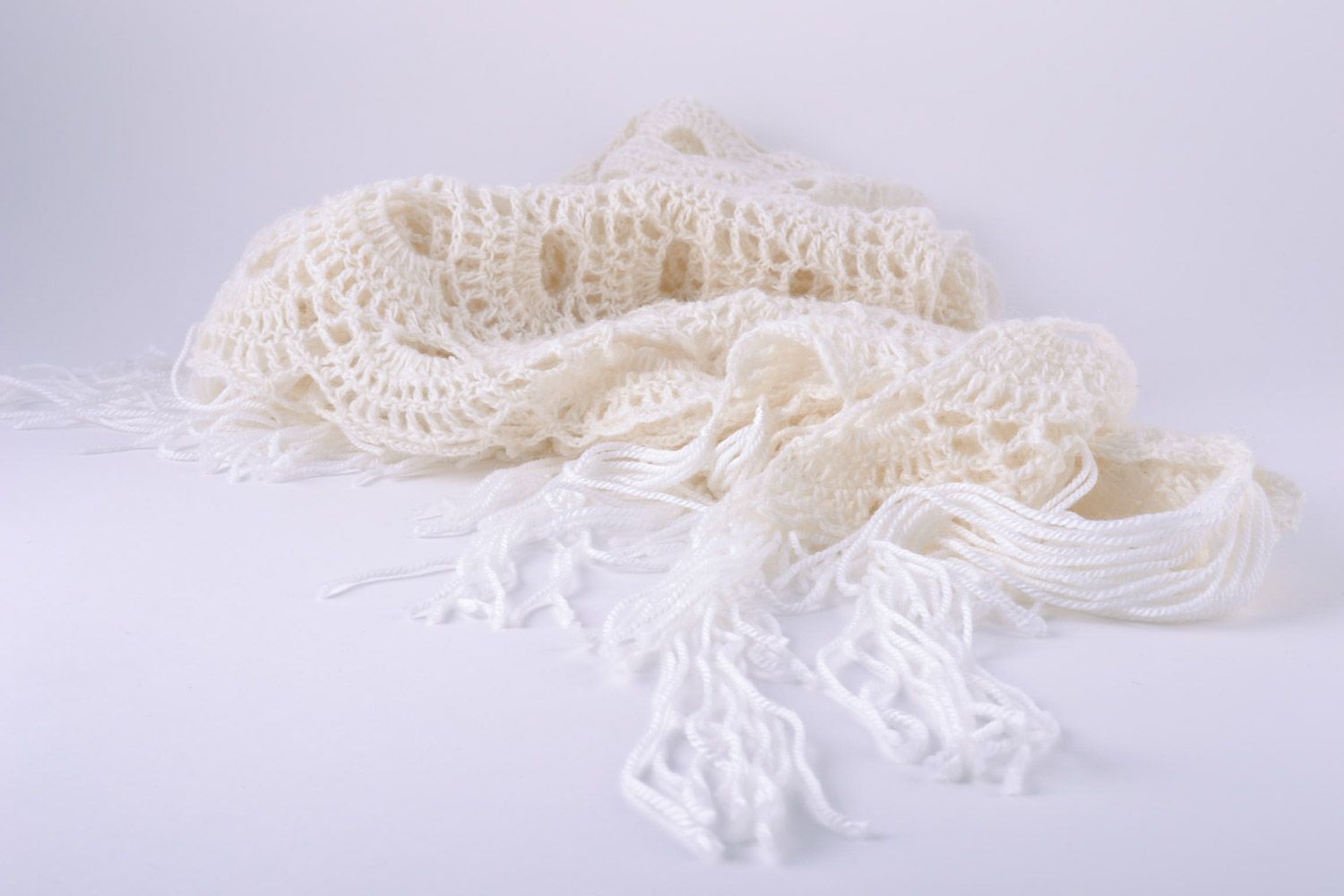 Warm lacy handmade women's shawl crocheted of white semi-woolen threads photo 5