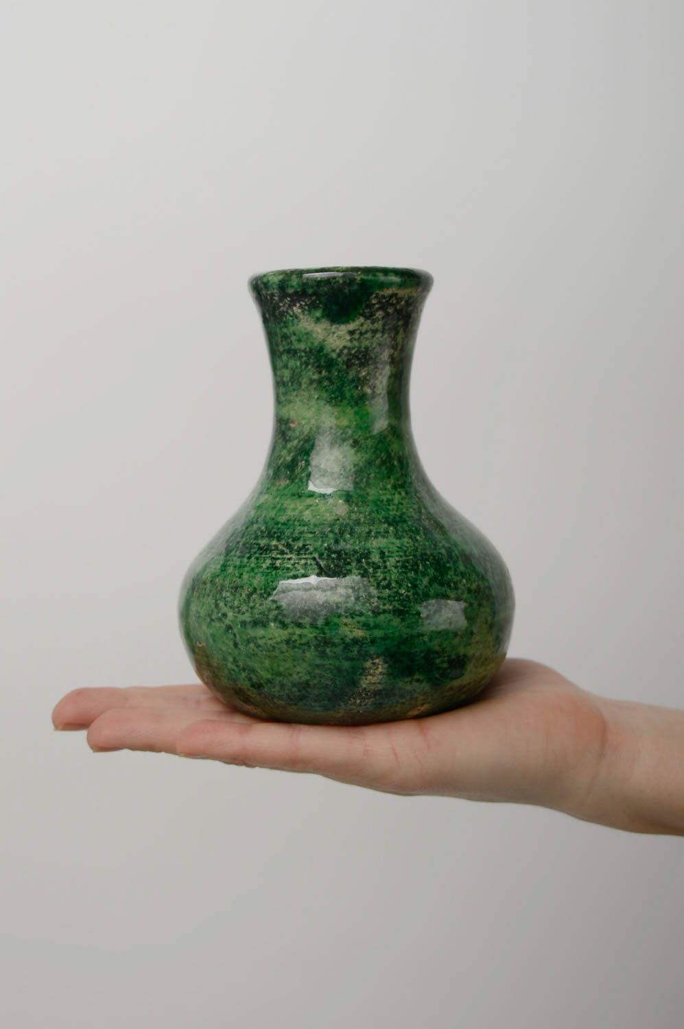 Keramik Tischvase bemalt in Grün foto 5