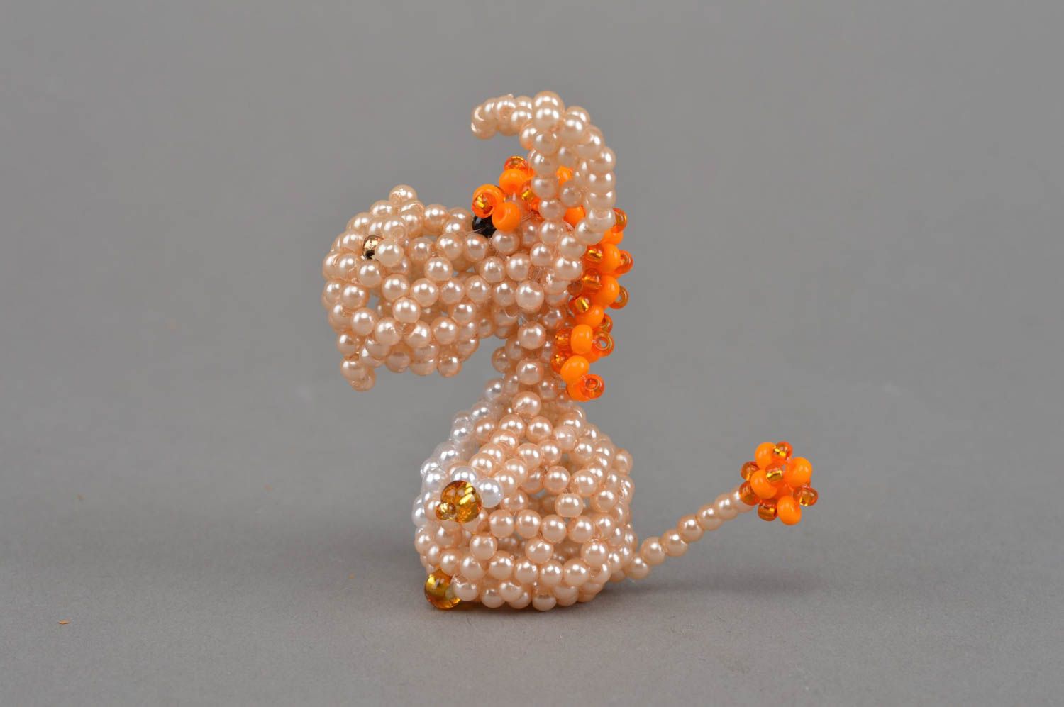 Figura de abalorios hecha a mano pequeña burro beige elemento decorativo foto 3