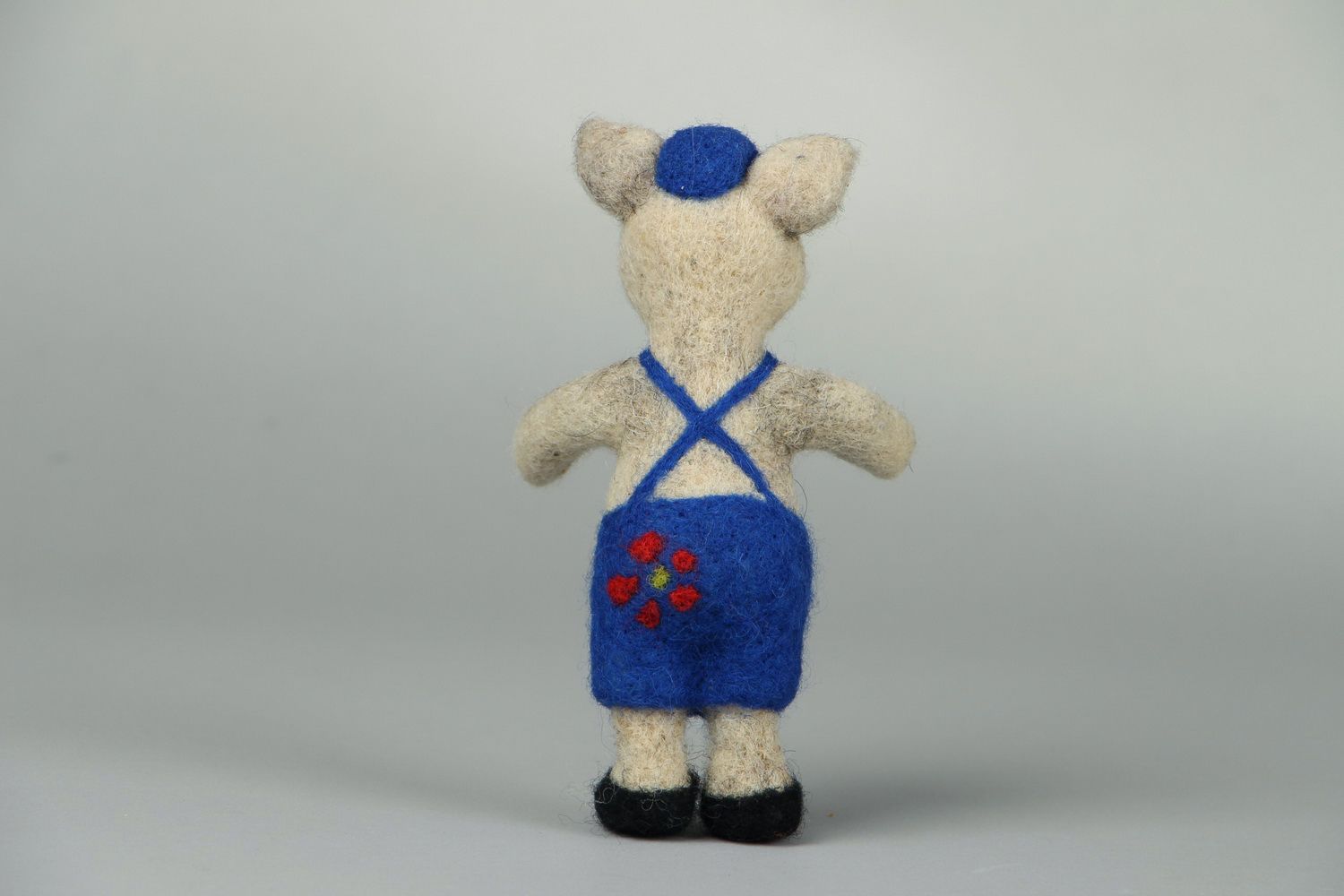 Wool toy Piglet photo 3