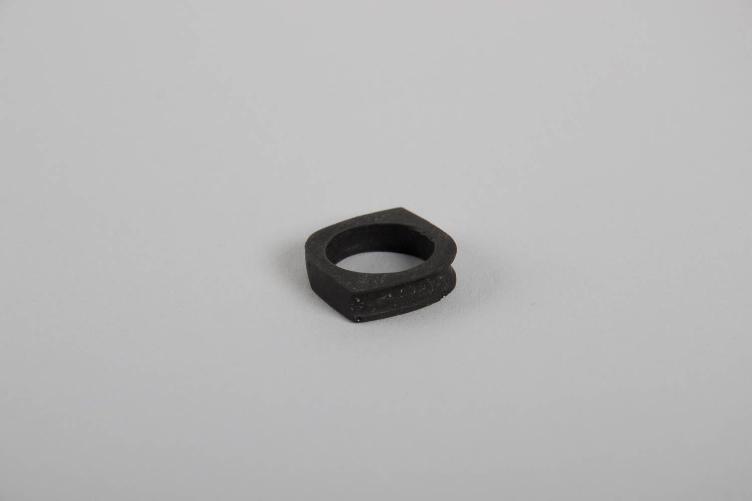 Кольцо ручной работы необычное кольцо черное стильное модное кольцо женское фото 5