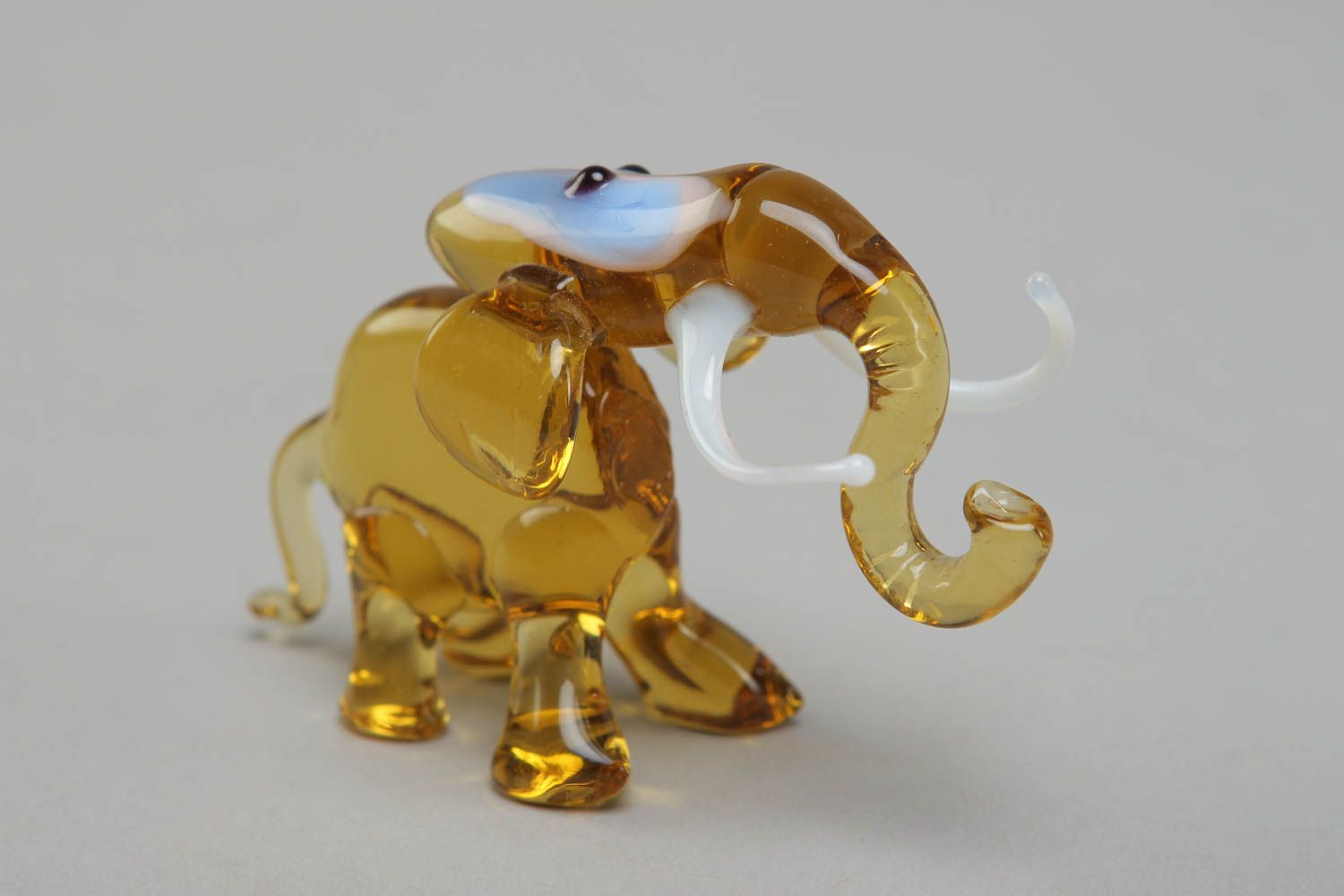 Petite figurine en verre au chalumeau éléphant jaune faite main décoration  photo 1