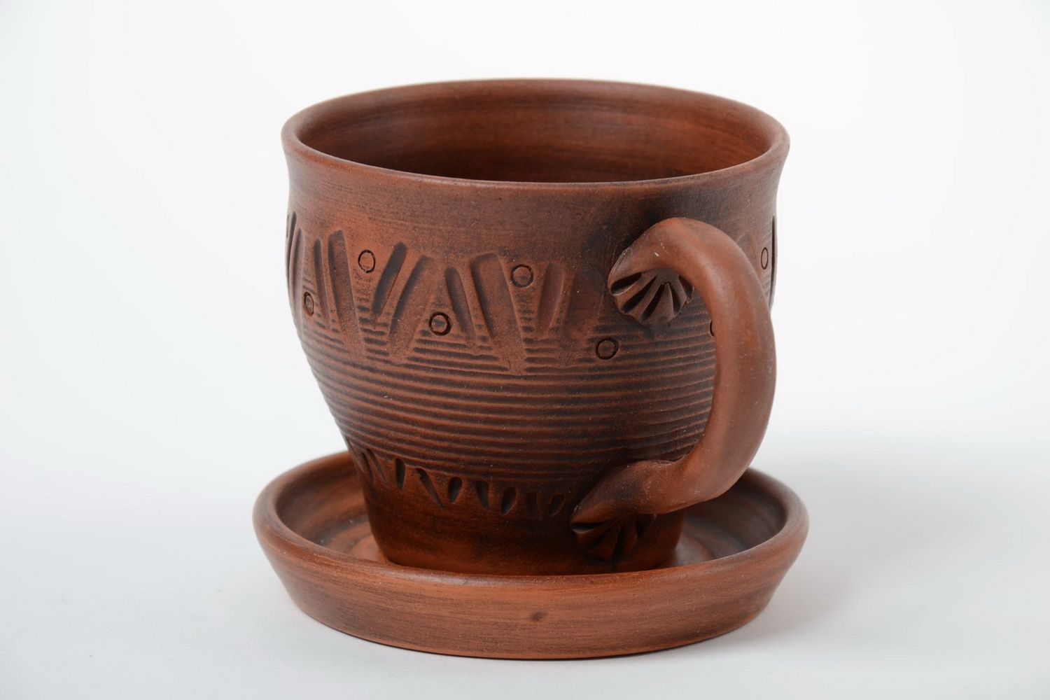 Чашка на блюдце коричневые красивые для чая и кофе из глины ручная работа фото 5