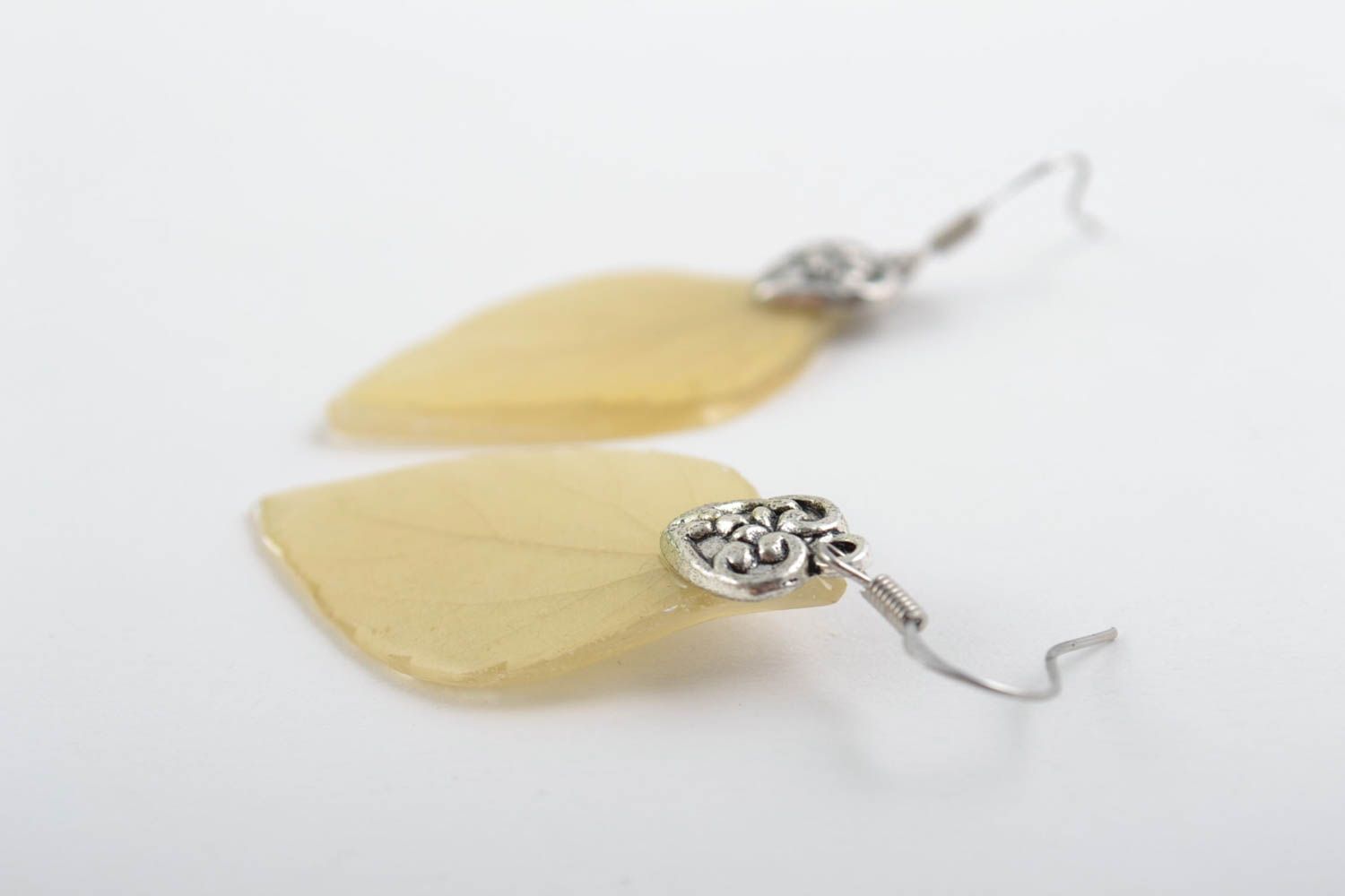 Handmade designer tender earrings with natural leaves in epoxy resin photo 4