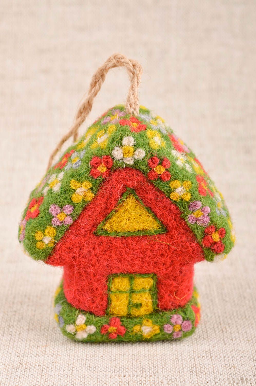 Валяная игрушка ручной работы декор на стену игрушка из шерсти Цветочный домик фото 1