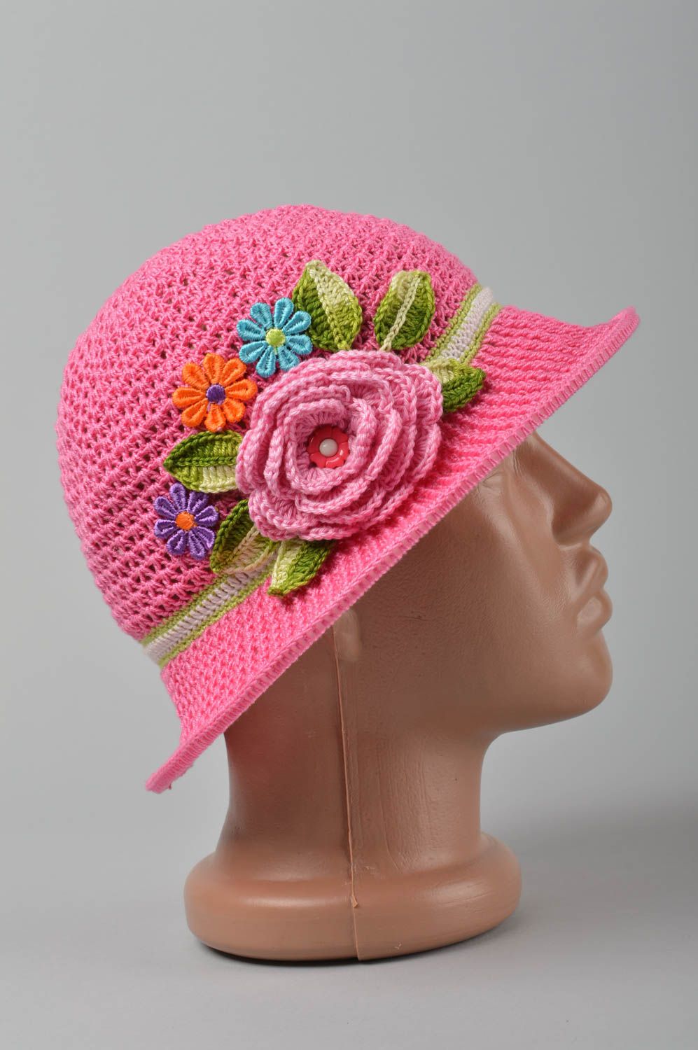 Sombrero tejido a crochet artesanal prenda para la cabeza accesorio para niña foto 3