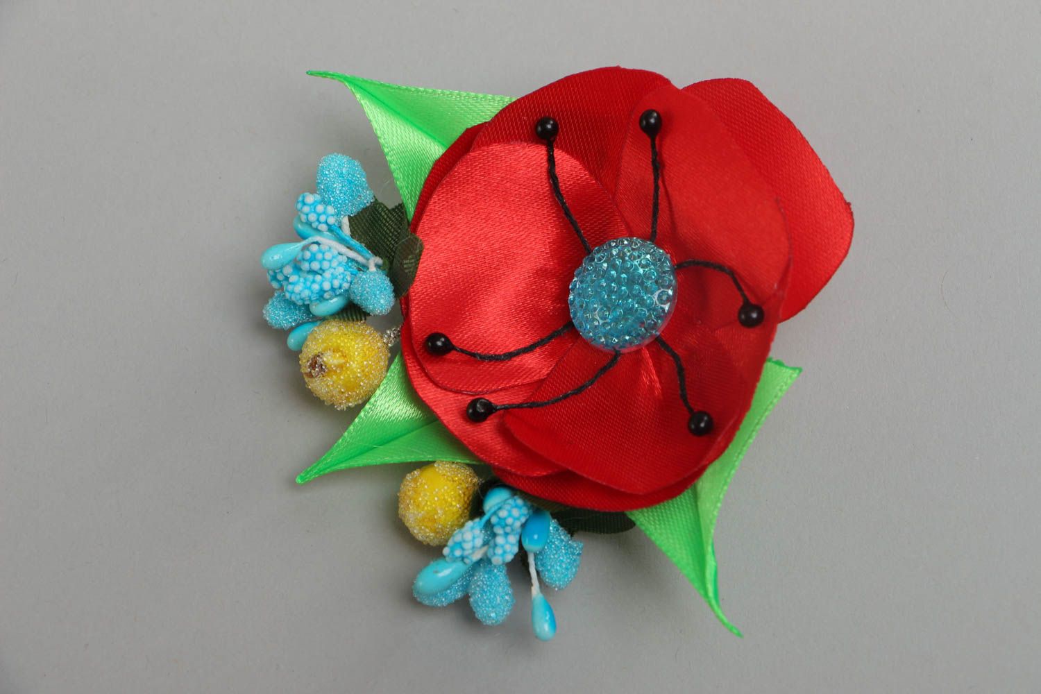 Pince à cheveux fleur rouge pavot en rubans de satin faite main de créateur photo 2