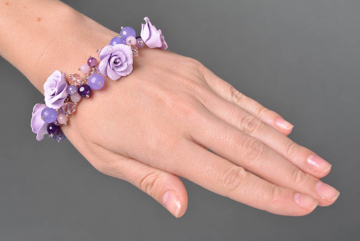 Handmade gentle lilac polymer clay flower bracelet with beads for women photo 2